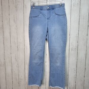Hue Studio Women's Blue Pullon Stretch Jeans Size Medium Raw Hem.
